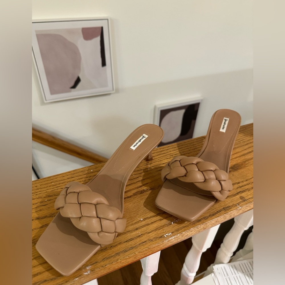 Stradivarius plaited mules in tan size us9